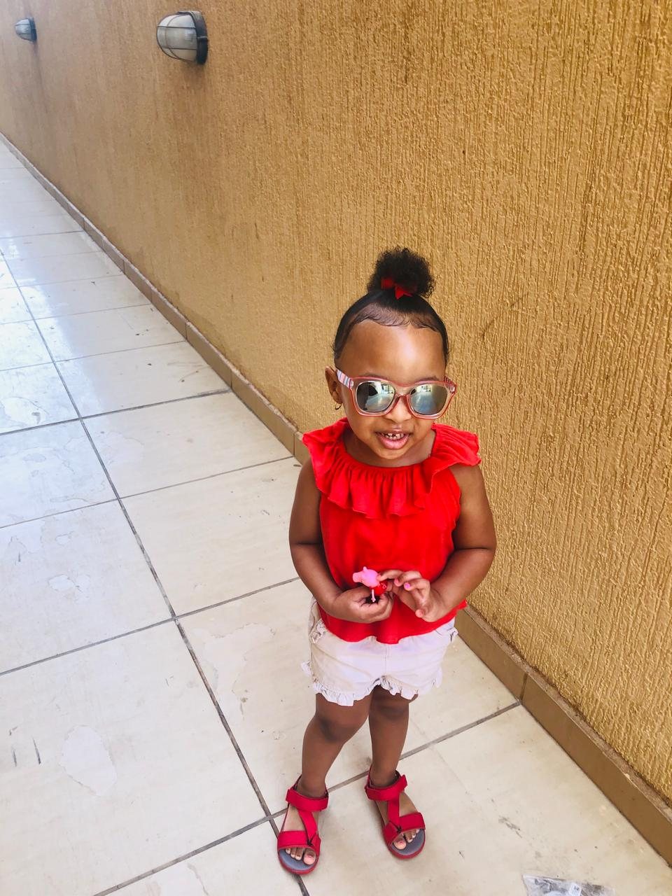 Bella So Fancy — Candid 099